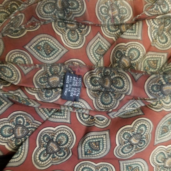 Italy ascot silk Burgundy gold bronze - Picture 2 of 3